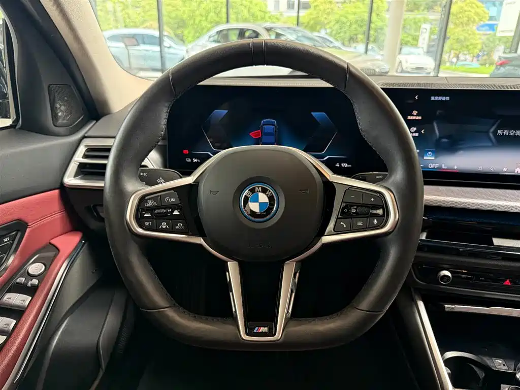 BMW i3 2024 eDrive 40 L Shadow Night Package фото 13