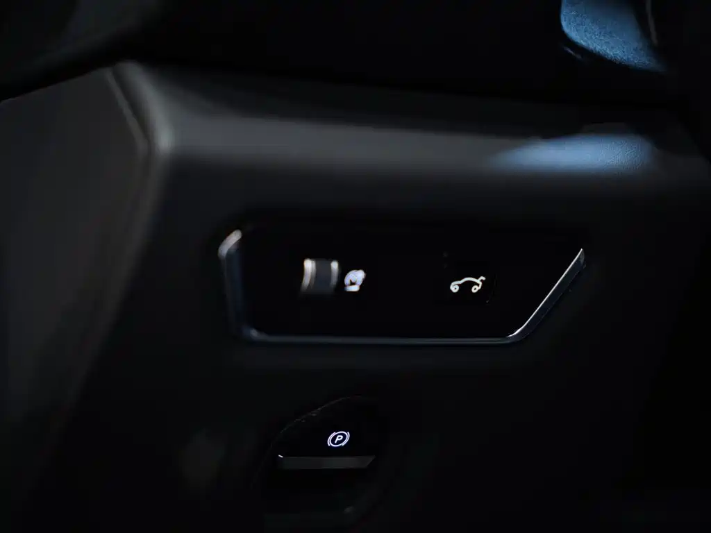 Lotus EMIRA 2024 2021 2.0T DCT First Edition