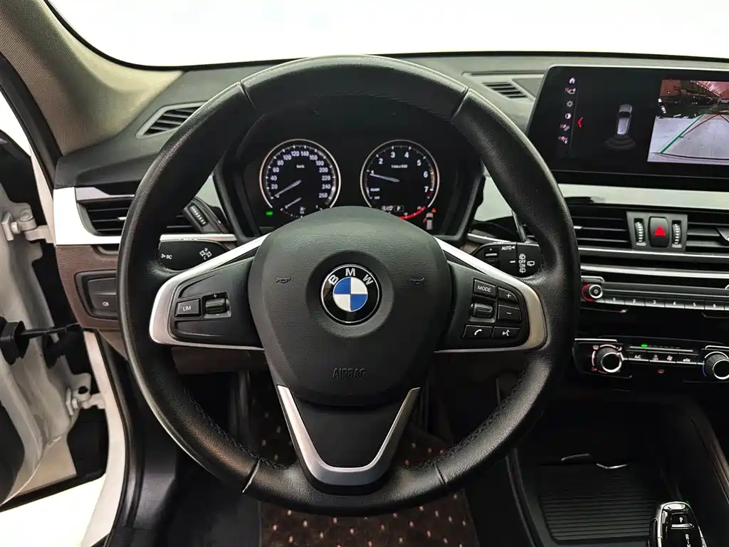 BMW X1 2022 sDrive20Li Fashion фото 11