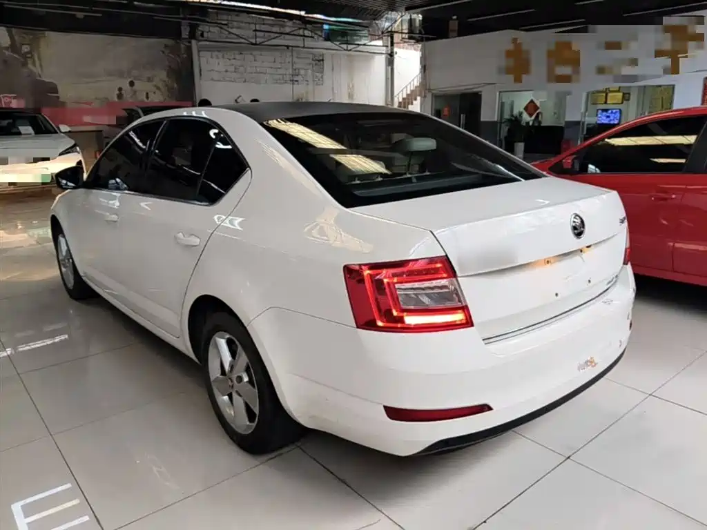 Škoda Octavia 2015 1.6L Automatic逸俊版 фото 5