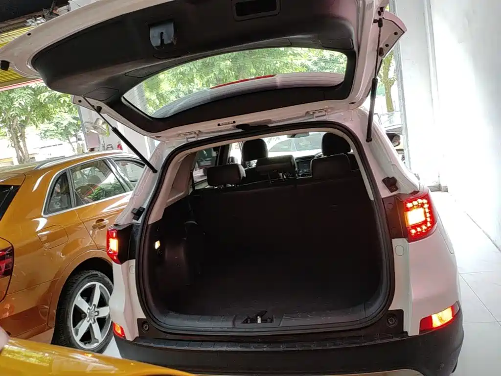 Changan CS75 2015 2014 1.8T Automatic Elite (China IV)