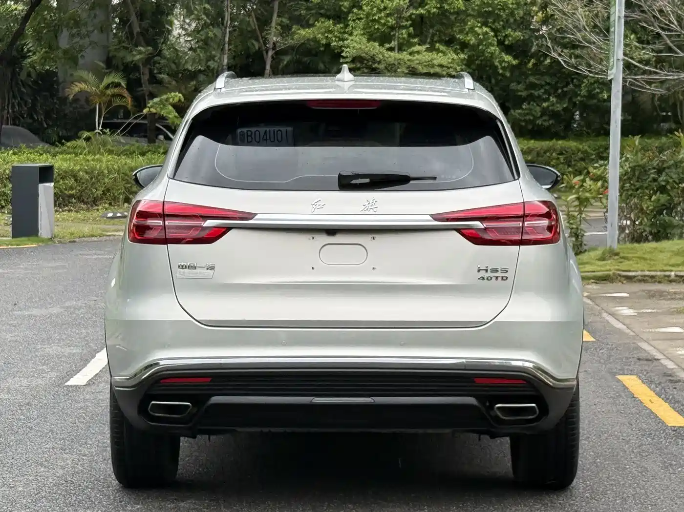 Фото 6 - Hongqi HS5