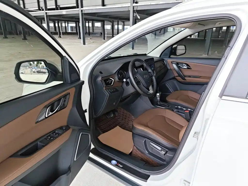 FAW Senya R7 2018 2017 Model 1.6L Automatic Smart