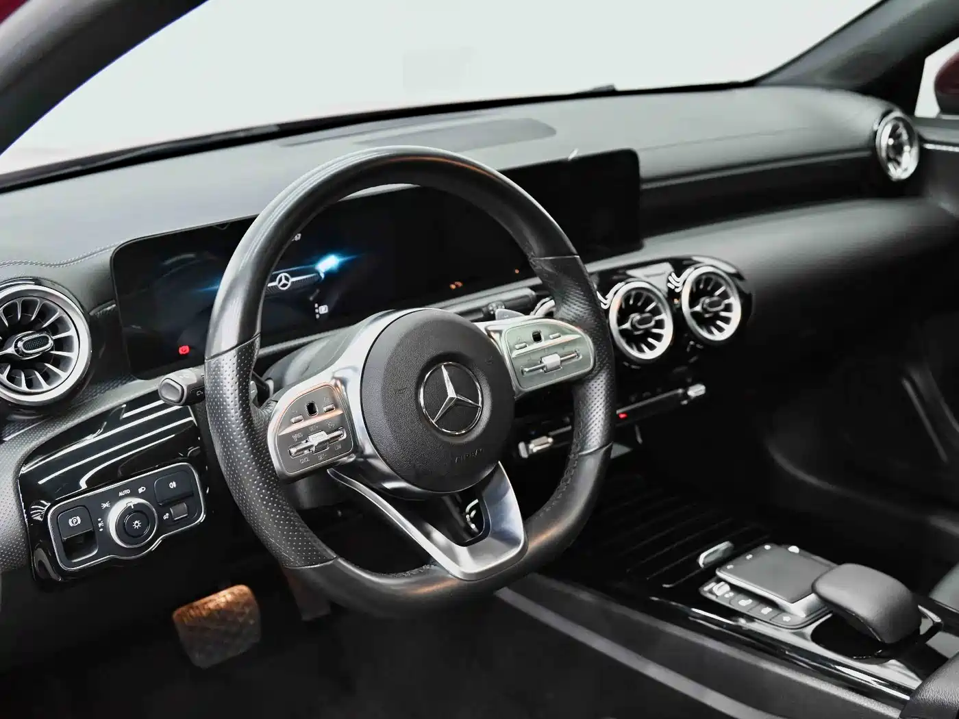 Mercedes-Benz A-Class 2022 A 200 L Sport Sedan Style фото 27