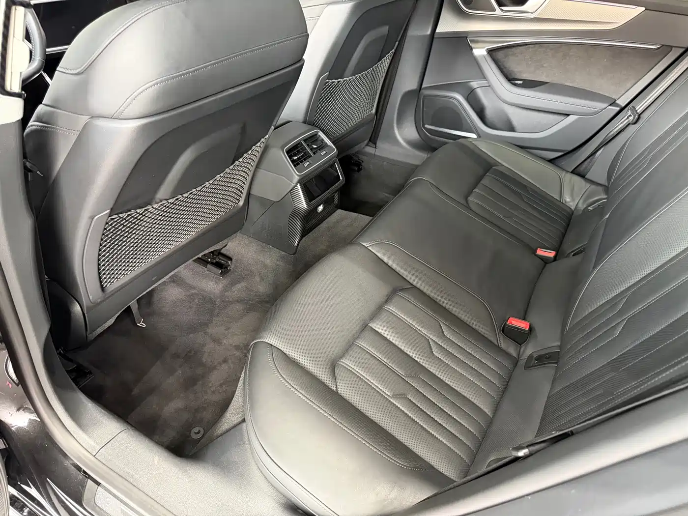 Фото 15 - Audi A7