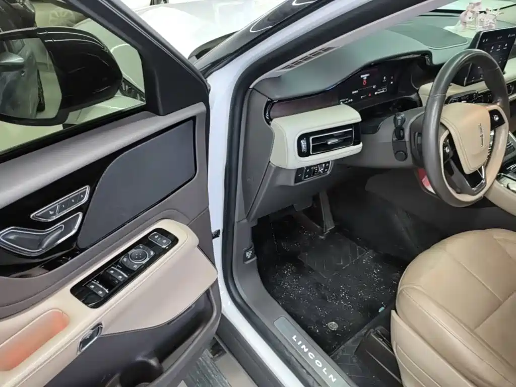 Lincoln Aviator (Import) 2020 2020 3.0T V6 AWD Premium Edition