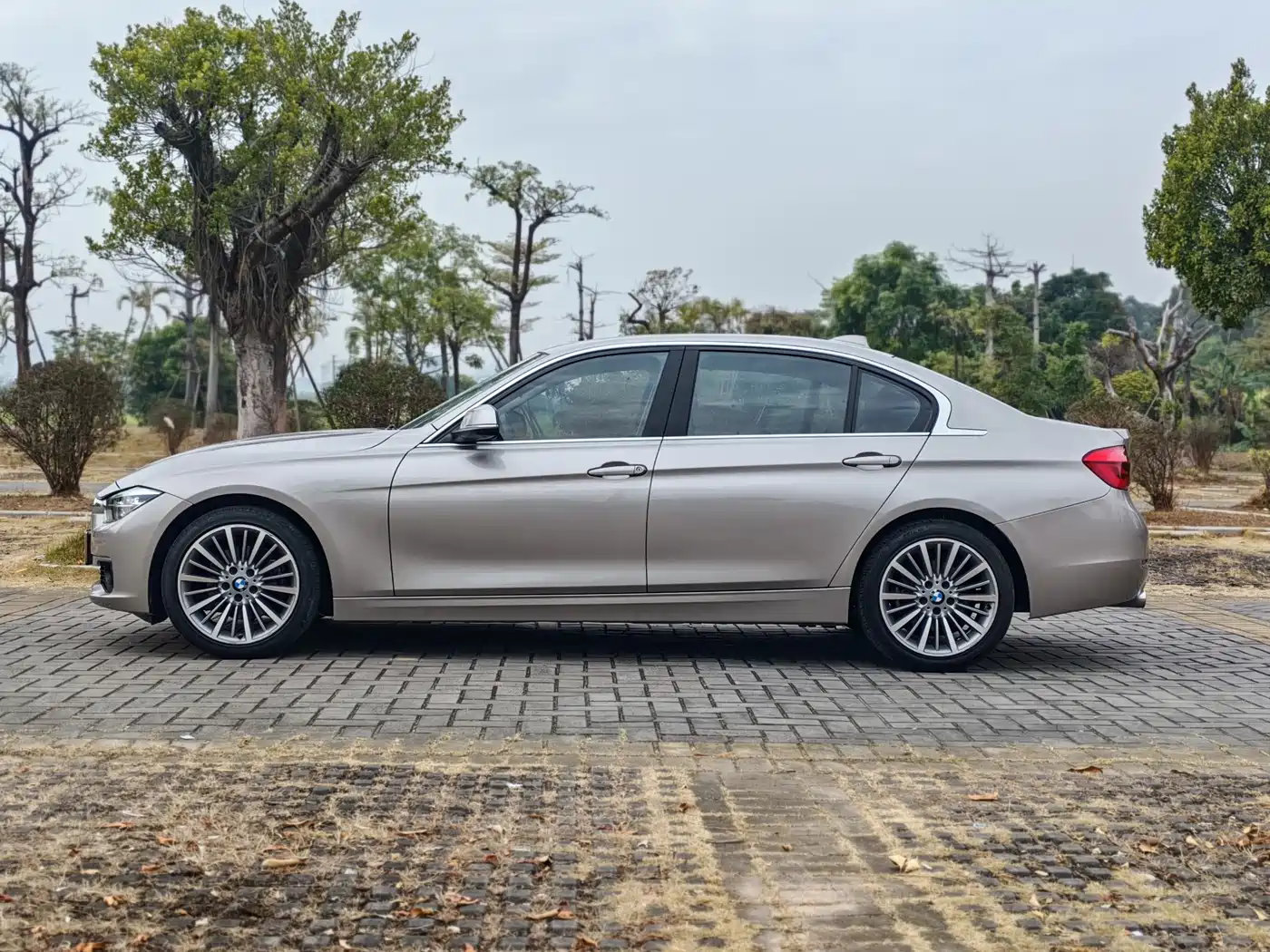 BMW 3 Series 2019 320Li Fashion Type фото 3