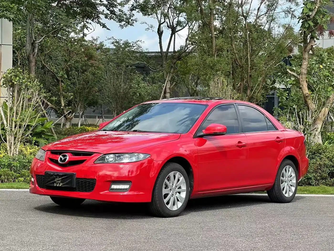Фото 1 - Mazda 6