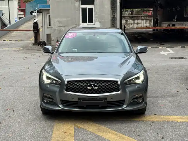 INFINITI Q50L