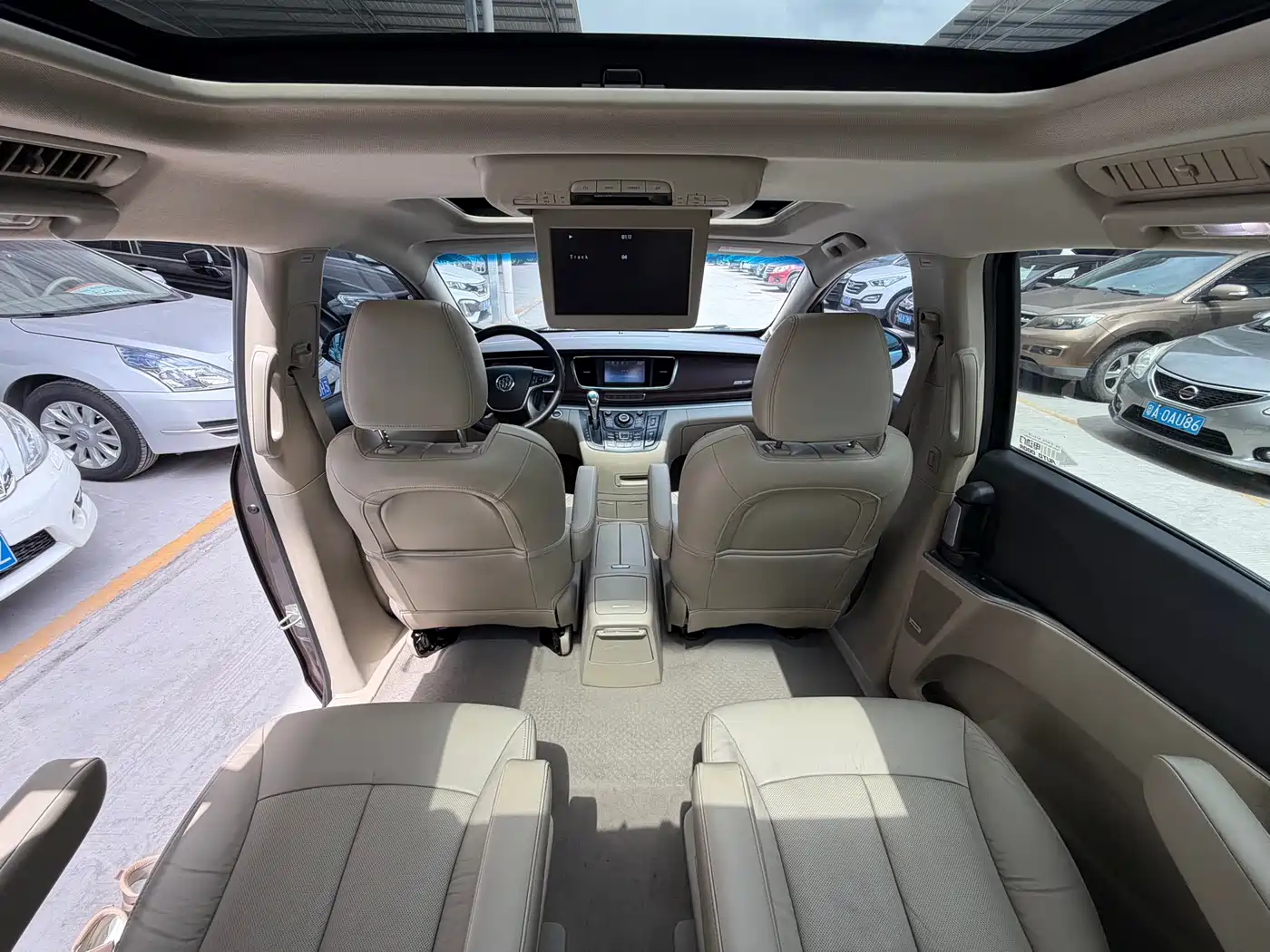 Buick GL8 2014 3.0L XT Luxury Business Flagship фото 8