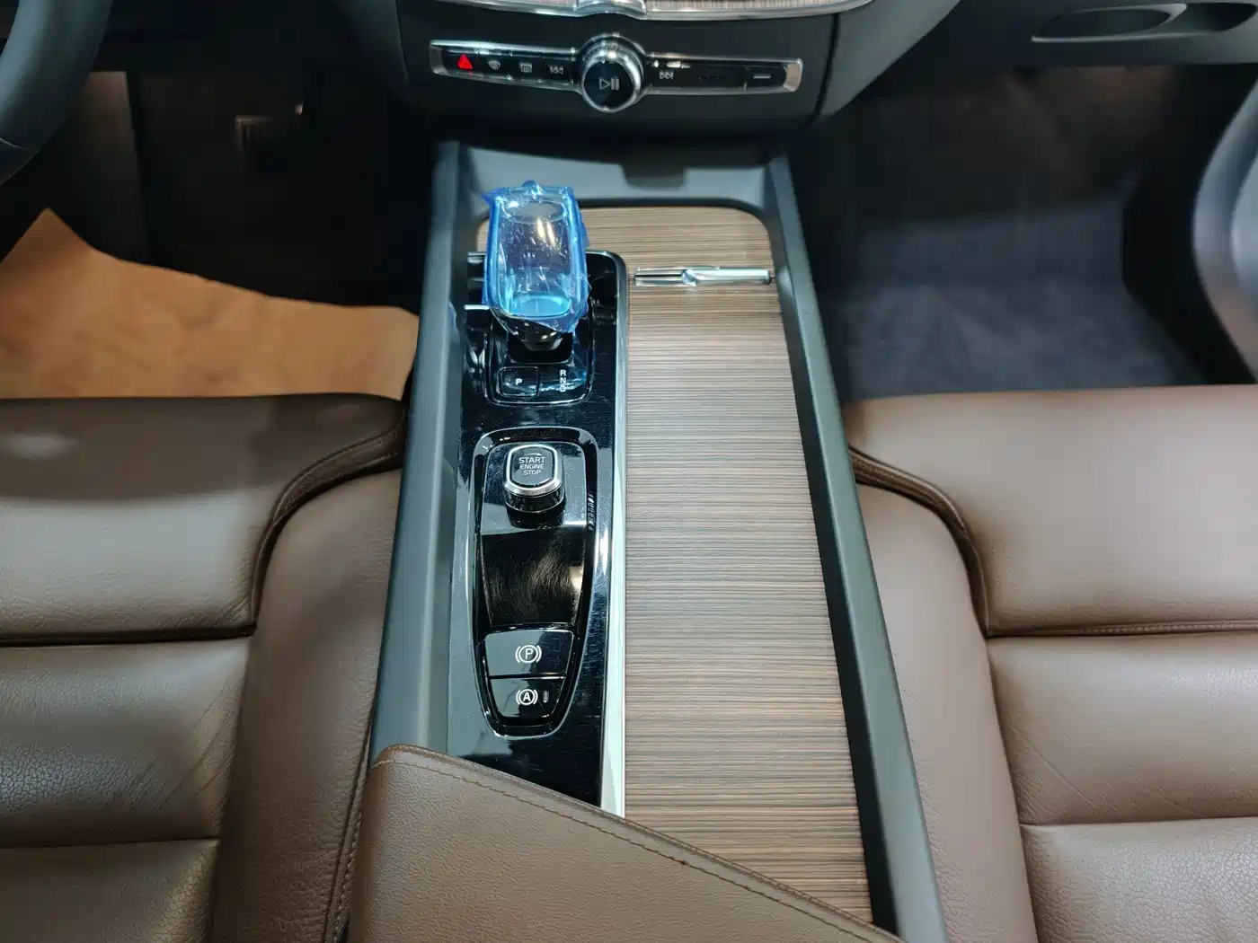 Фото 12 - Volvo XC60