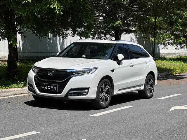 HONDA UR V