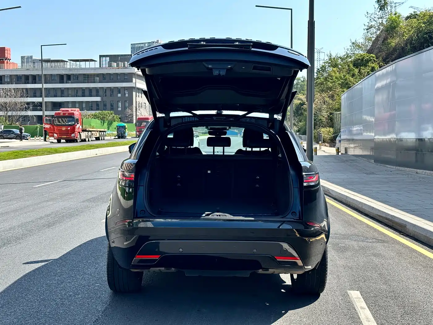 Land Rover Range Rover Velar 2024 Dynamic HSE фото 13
