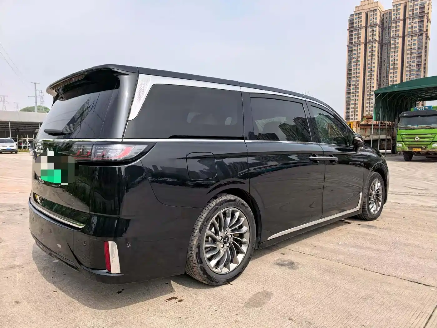 Voyah Auto Voyah Dreamer 2022 Low-carbon Dream+Smart Package фото 4