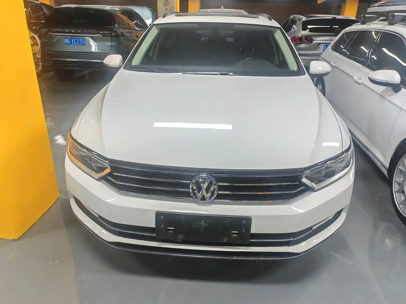 Volkswagen Weilan 2016 380TSI 2WD Comfort Edition фото 2