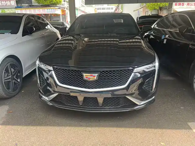 CADILLAC CT4