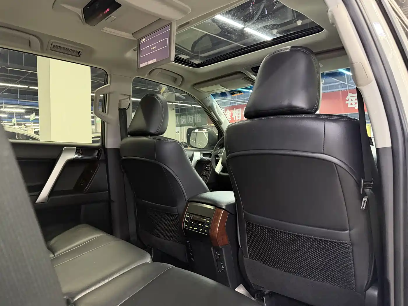 Toyota Prado 2016 3.5L Auto TX-L NAVI фото 8