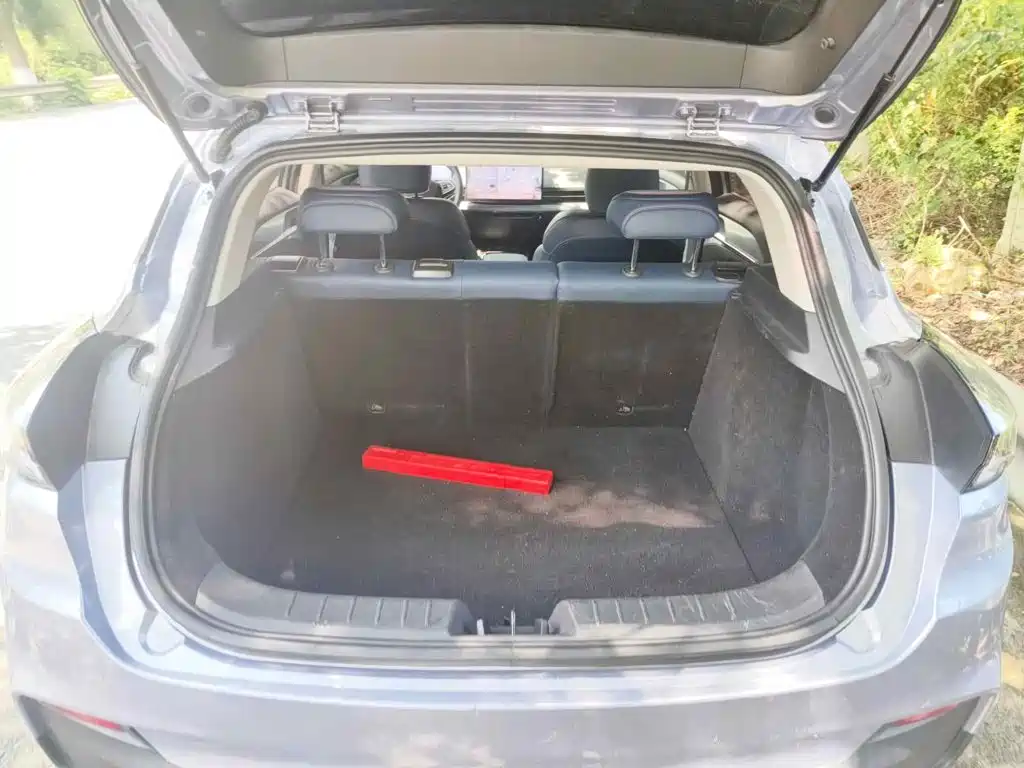 Geely Geometry M6 2023 2022 450 New Intelligence Edition