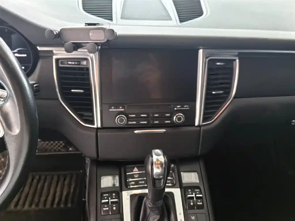 Porsche Macan 2017 Macan 2.0T фото 7