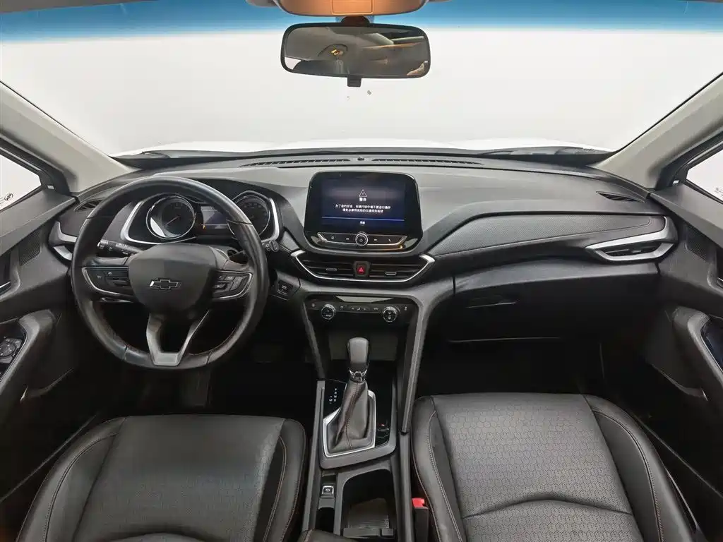 Chevrolet Volando 2018 Redline 530T Auto Premium Edition (5+2 seater) China V фото 5