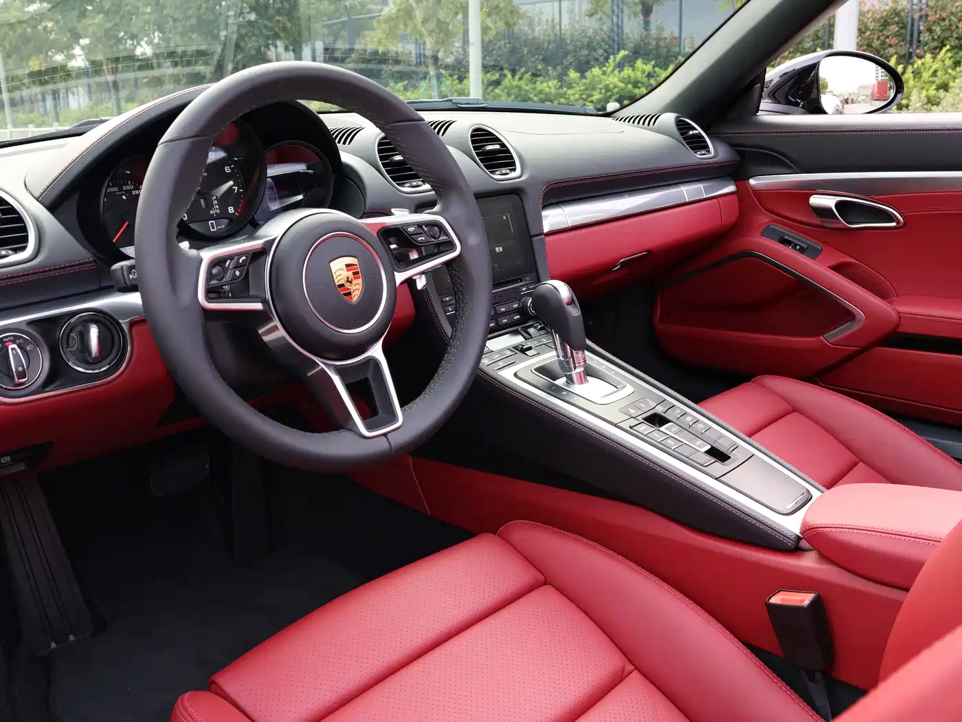 Porsche 718 2022 Boxster T 2.0T фото 5