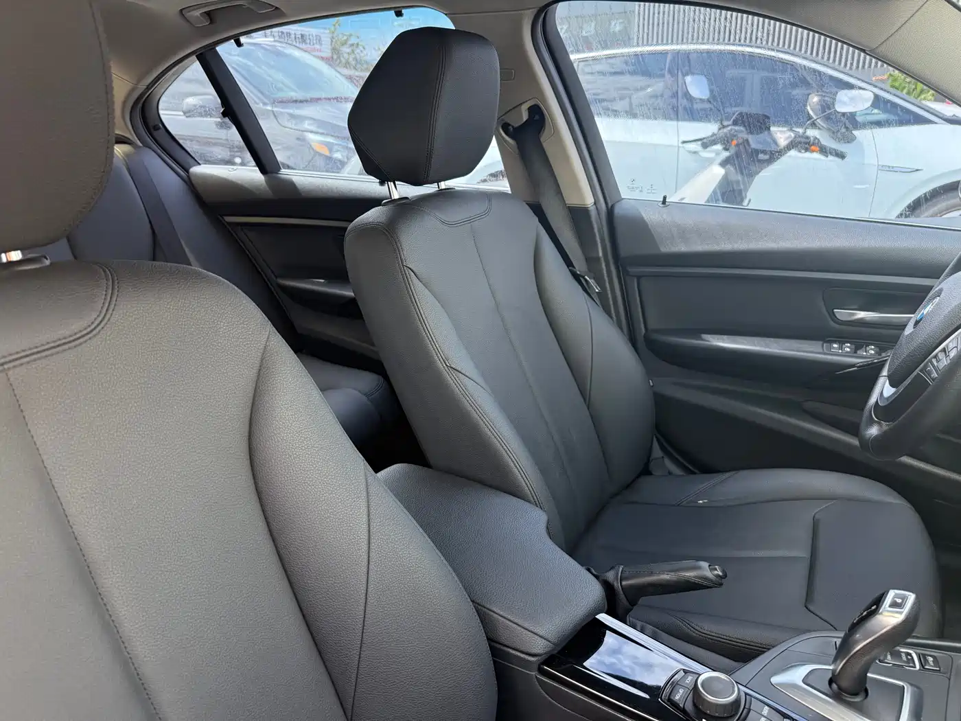 BMW 3 Series 2016 320Li Progressive фото 10