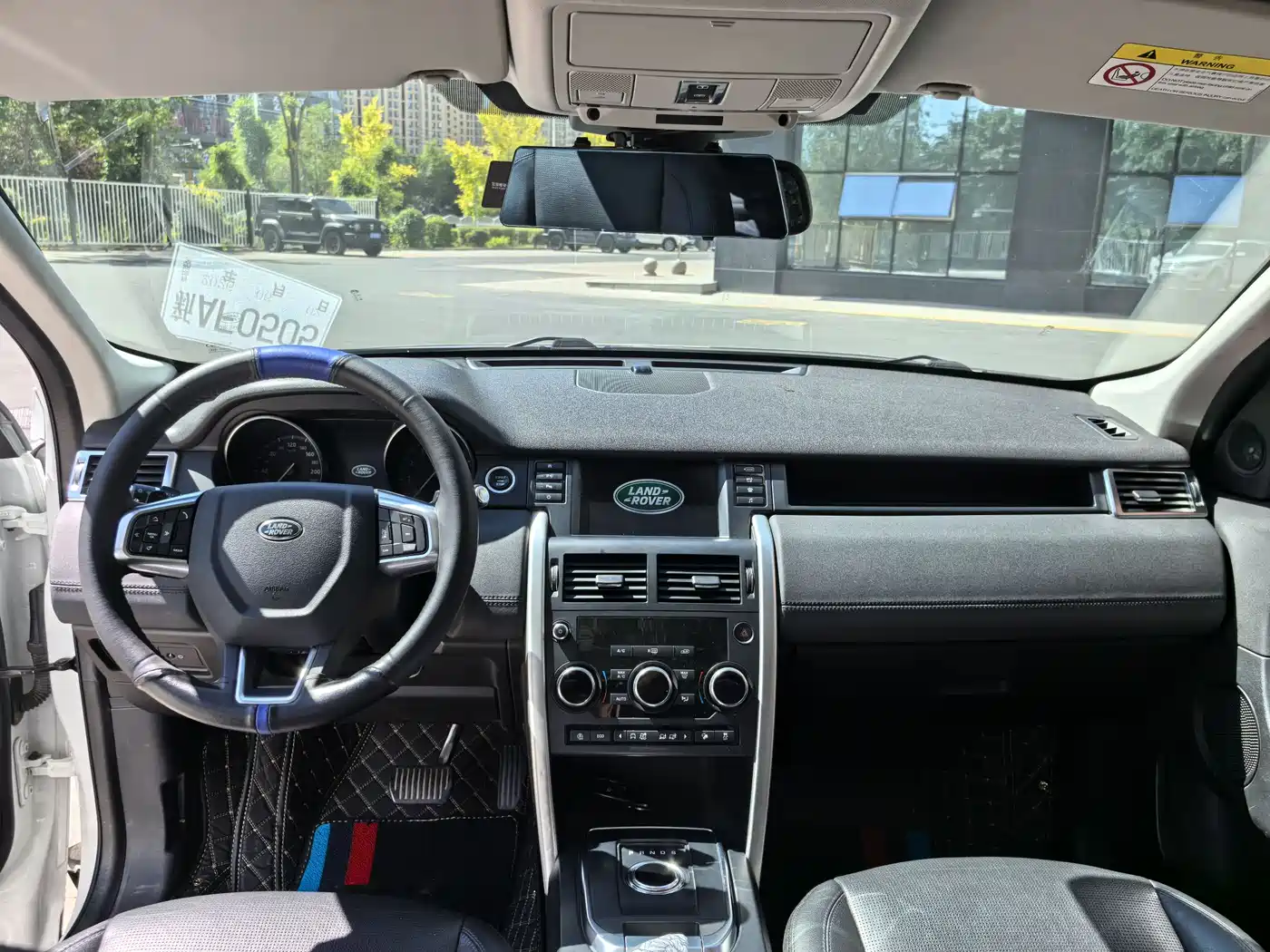 Land Rover Discovery Sport 2018 240PS SE Edition фото 4