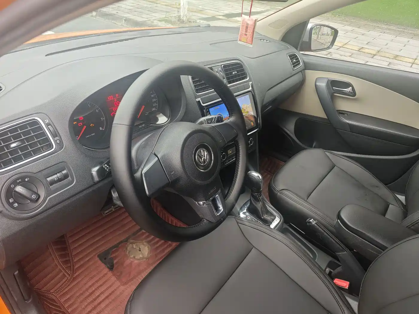 Volkswagen Polo 2013 2012 1.6L Cross Polo AT