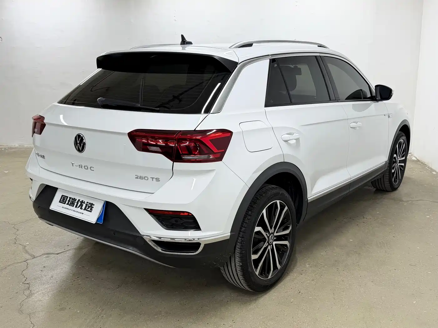 VOLKSWAGEN T ROC EXPLORING SONGS