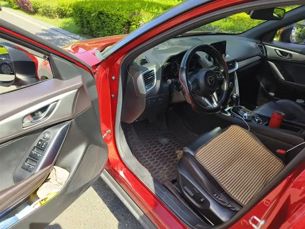 Фото 14 - Mazda CX-4
