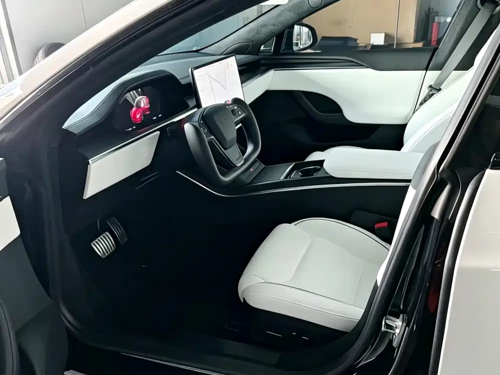 Фото 3 - Tesla Model S