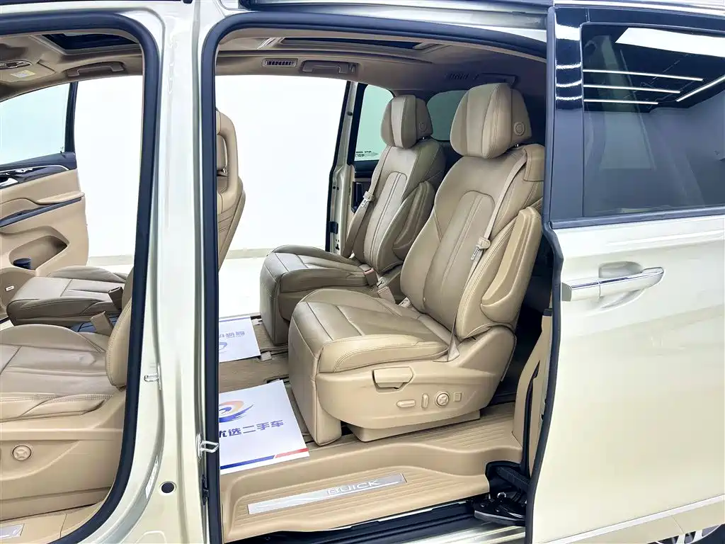 Buick GL8 2017 ES 28T Flagship China V фото 5