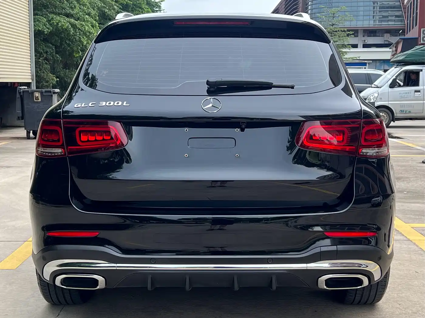 Mercedes-Benz GLC 2021 GLC 300 L 4MATIC Sporty фото 4