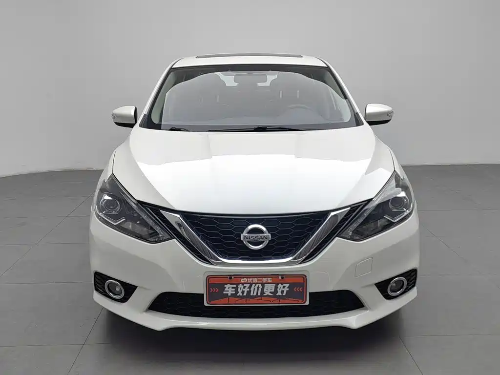 Фото 3 - Nissan Sylphy