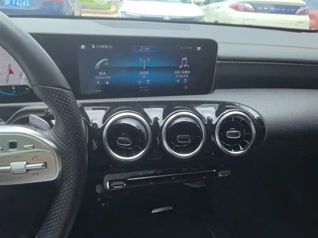 Mercedes-Benz A-Class 2019 A 200 L Sport Sedan фото 13