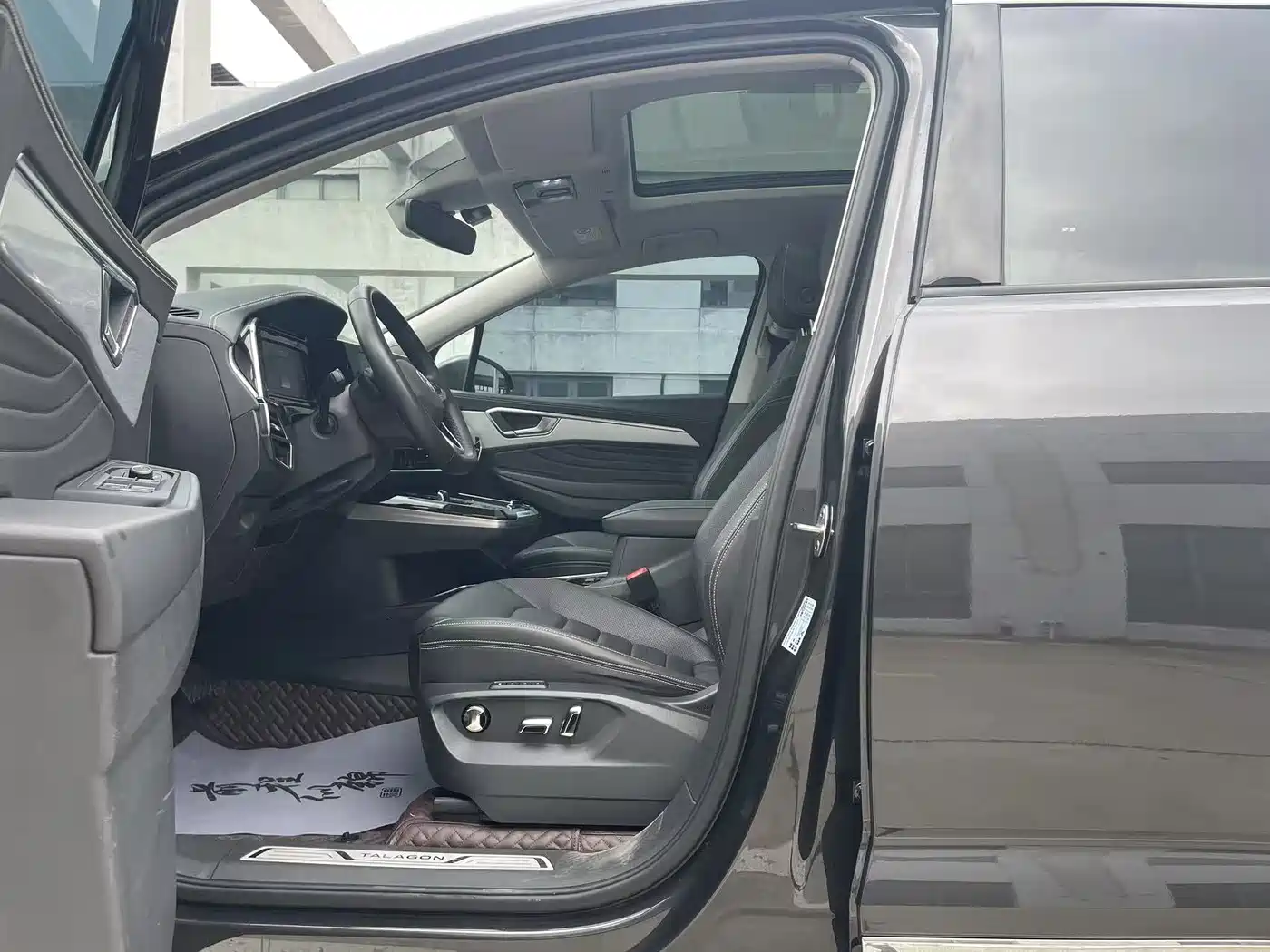 Volkswagen Talagon 2022 380TSI 4WD Luxury Premium Pro Edition 6-seater фото 4