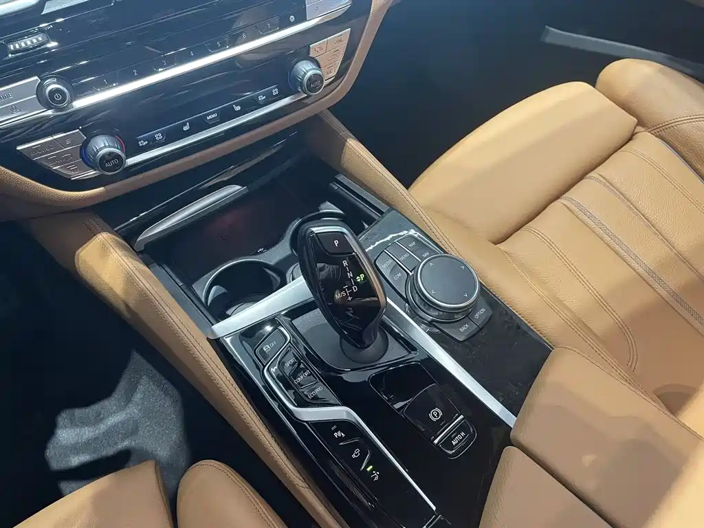 BMW 6 Series GT 2023 2022 Model 630i M Sport Package