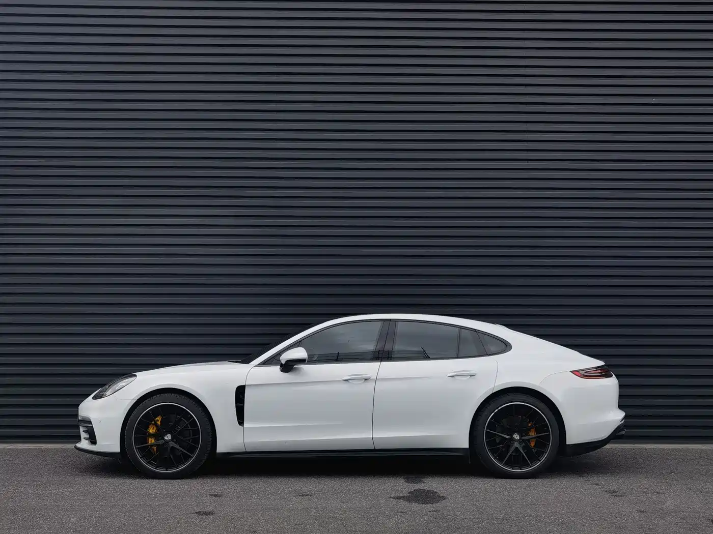 Porsche Panamera 2019 Panamera 2.9T фото 2