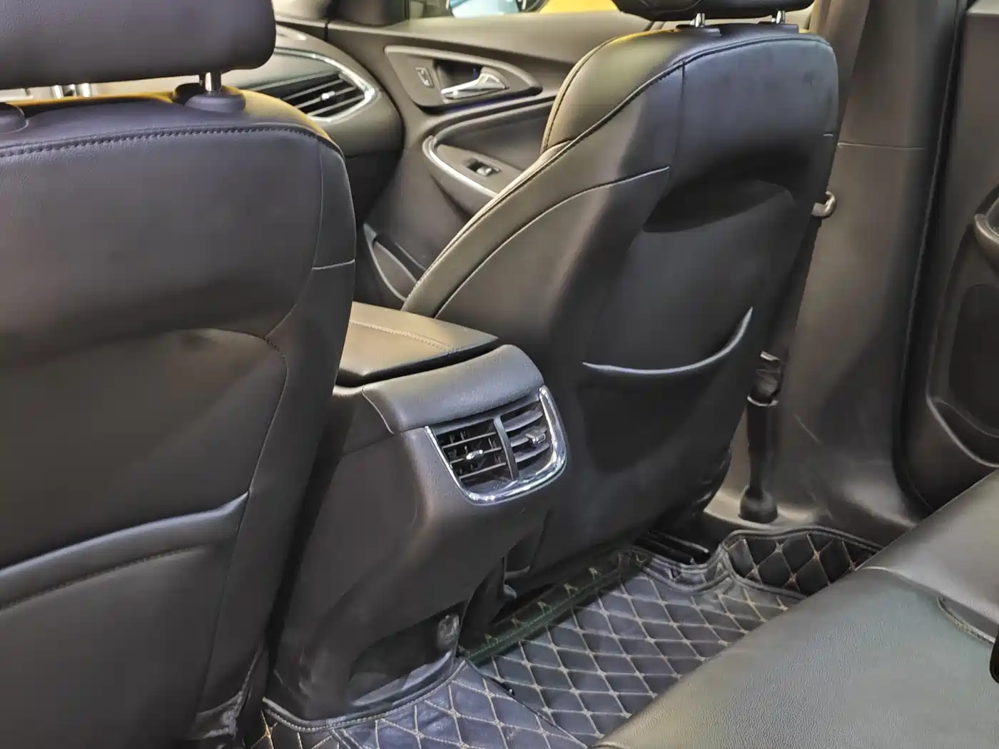 Chevrolet Malibu XL 2018 530T Auto RuiChi Edition фото 24