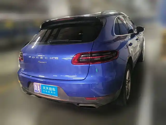 Porsche Macan 2017 Macan 2.0T — фото 2