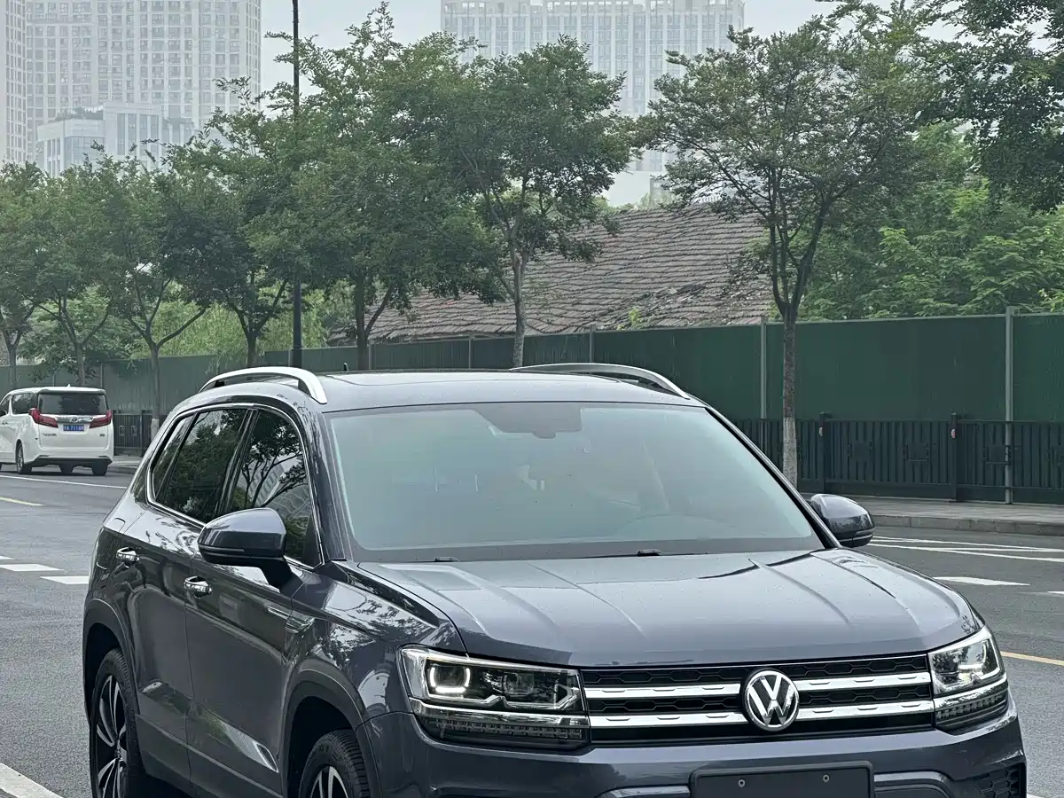Volkswagen Tharu 2019 280TSI 2WD Luxury Edition China V фото 3
