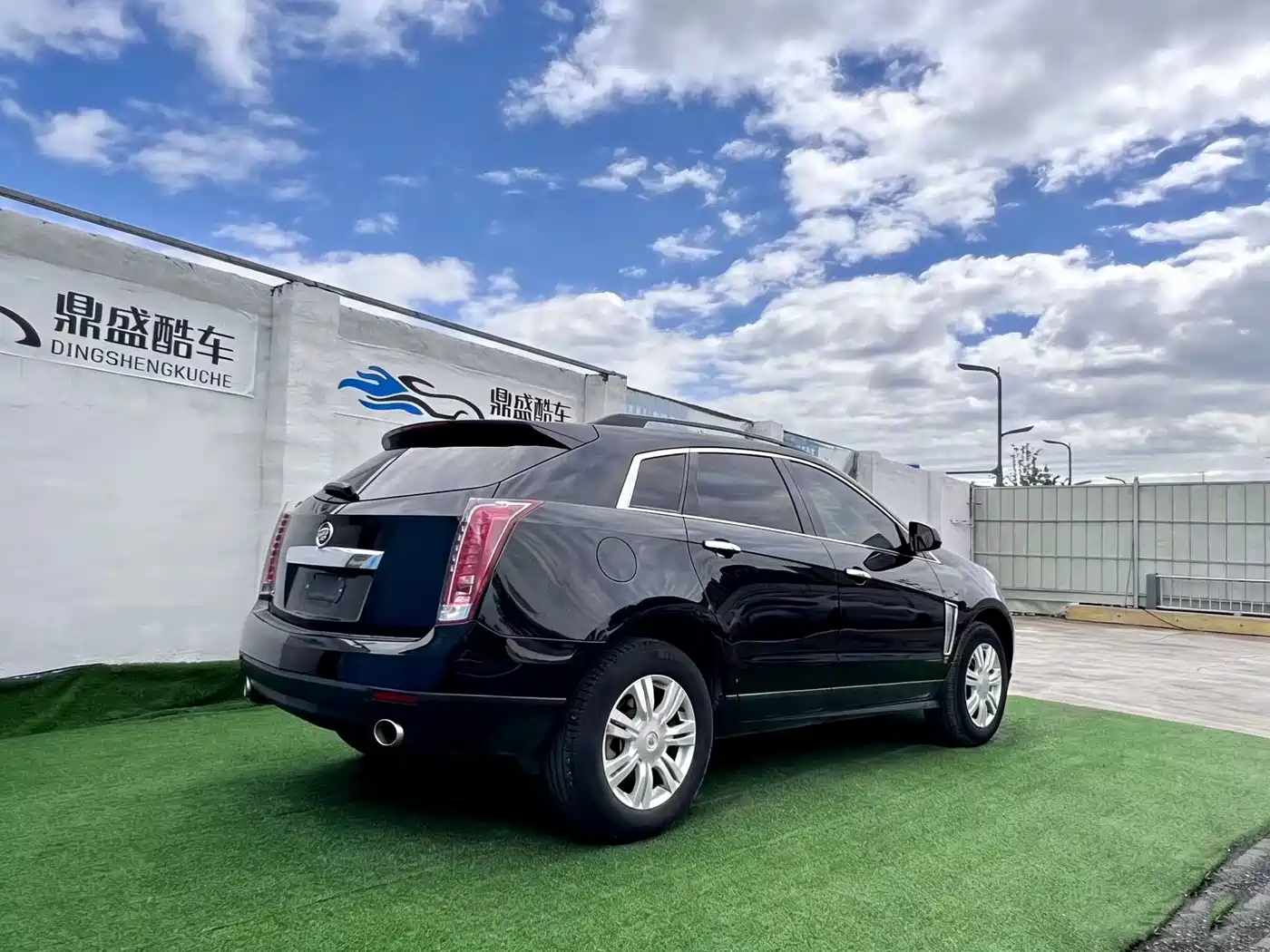 Cadillac SRX 2015 3.0L Elite фото 4