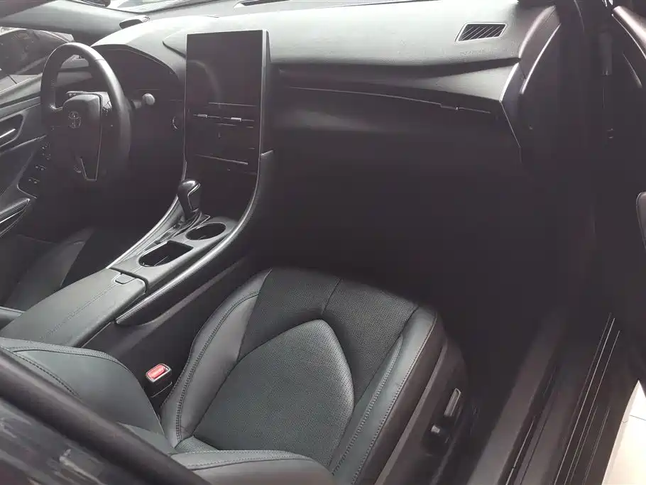 Toyota Avalon 2023 2.0L Luxury Edition фото 8