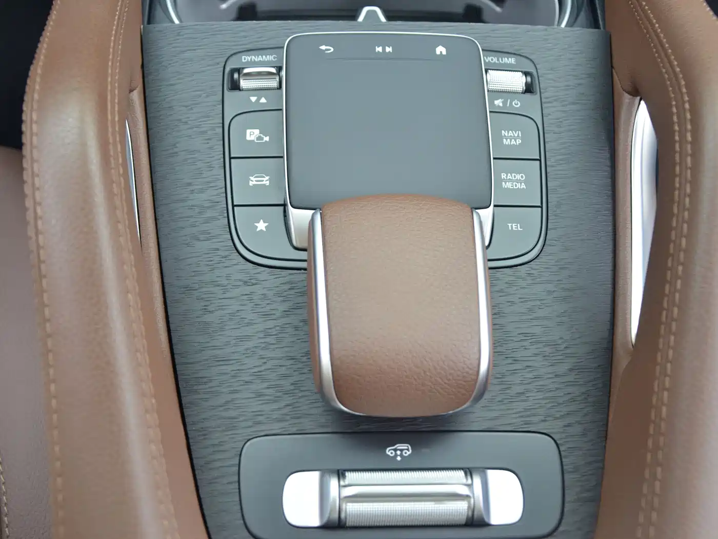 Mercedes-Benz GLS 2024 GLS 450 4MATIC Fashion Edition фото 16