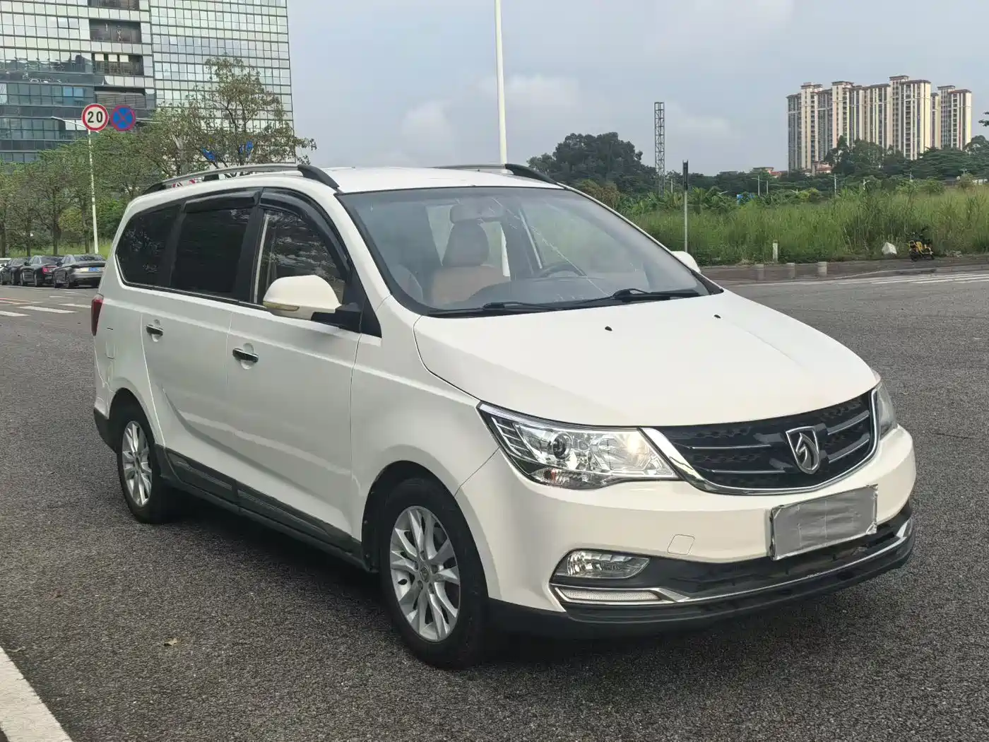 Фото 3 - Baojun 730
