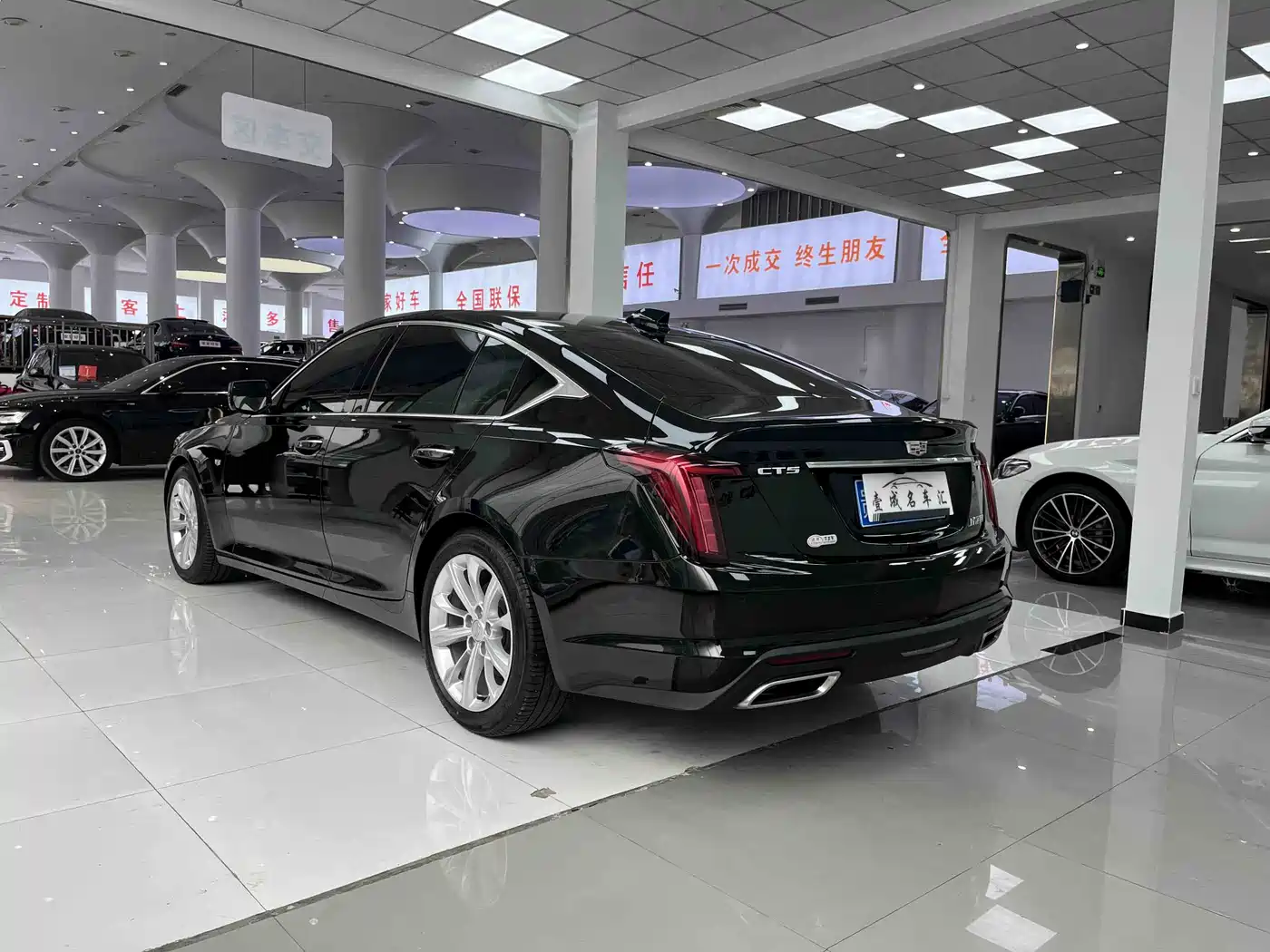 Cadillac CT5 2024 28T Luxury Model Pro фото 6