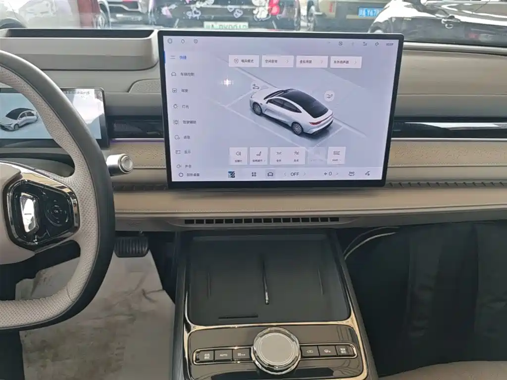 Geely Galaxy Galaxy Xingyao 8 2025 130km EM-P Starship Edition фото 13
