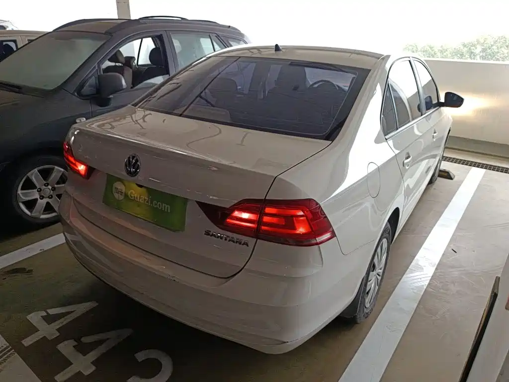 Photo 5 - Volkswagen Santana