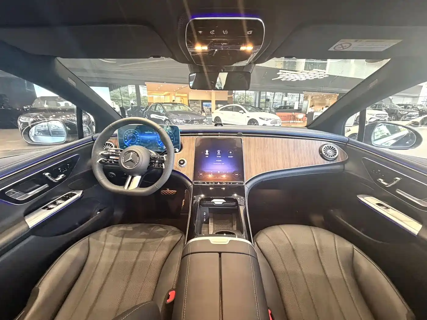Mercedes-Benz EQE 2025 2025 500 4MATIC Pioneer