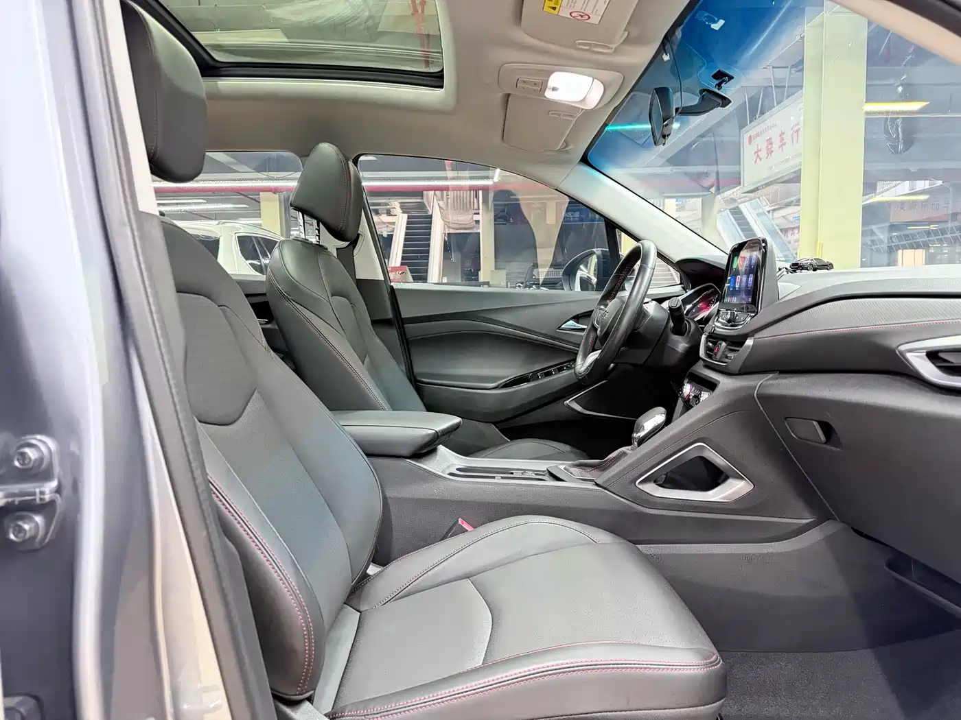 Chevrolet Volando 2019 Redline 530T Automatic Premium Enjoyment Edition (5+2 seater) China VI фото 21